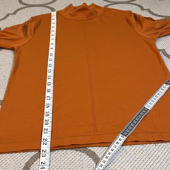 Athleta Ascent Seamless turtleneck Foliage Orange Thumbhole long sleeve top - Picture 4 of 12